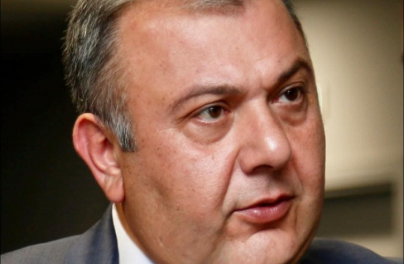 Երբեք չեն կարող հաղթել այն ժողովրդին որի մեջ շարքային քաղաքացին կզգա և կտեսնի, որ իրենք պաշտպանում են իրենց անձնական անվտանգությունը և սեփական իշխանությունը՝ քրտնաջան աշխատավոր ժողովրդի իշխանությունը